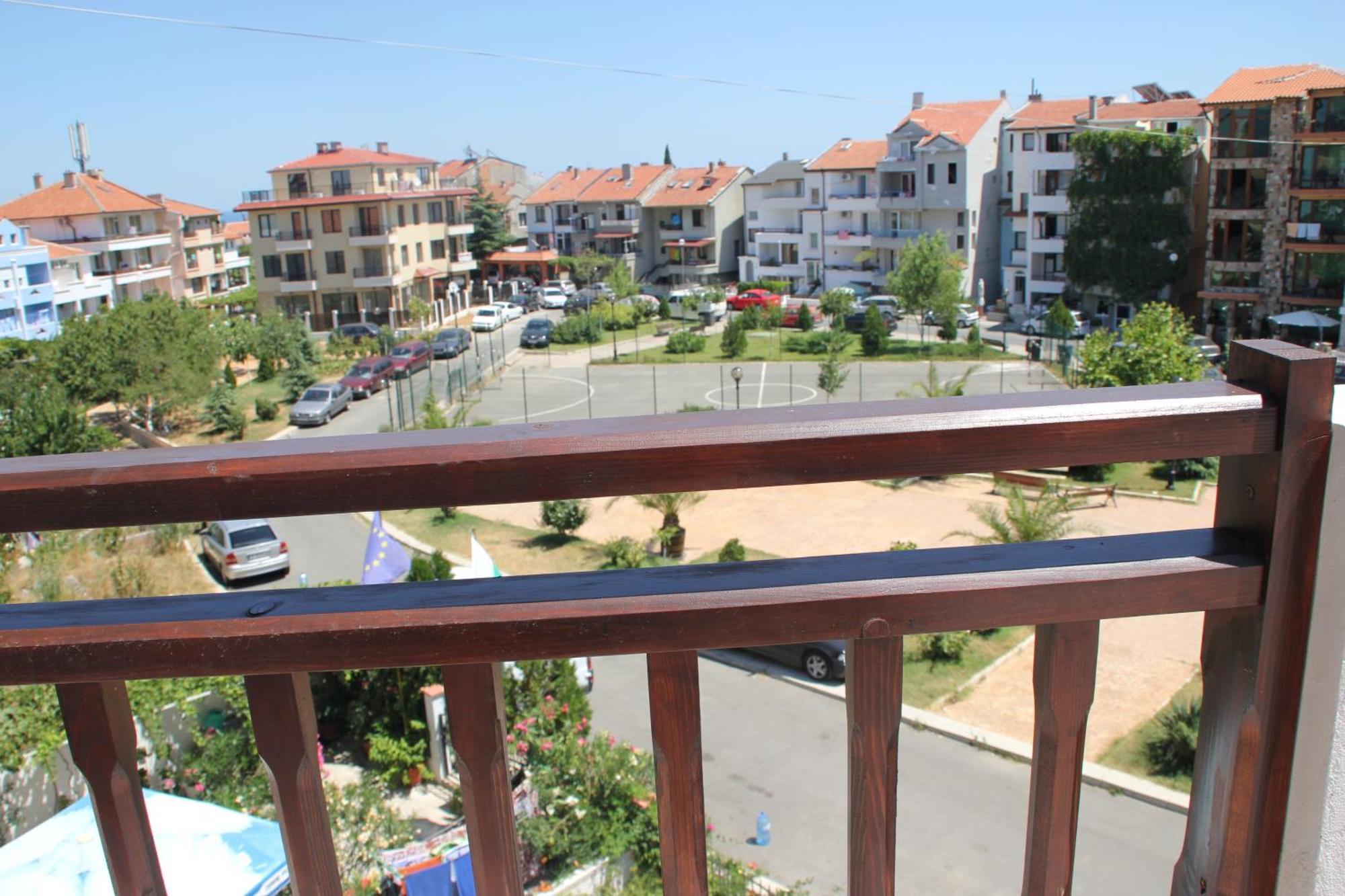 Yankov'S House Hotel โซโซโปล ภายนอก รูปภาพ