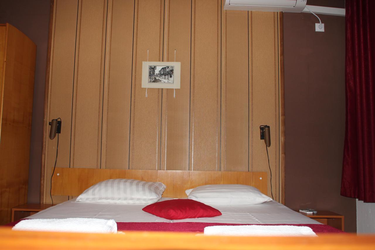 Yankov'S House Hotel โซโซโปล ภายนอก รูปภาพ