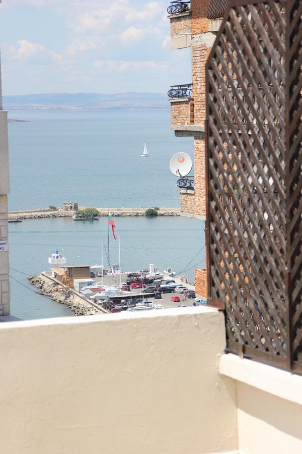 Yankov'S House Hotel โซโซโปล ภายนอก รูปภาพ