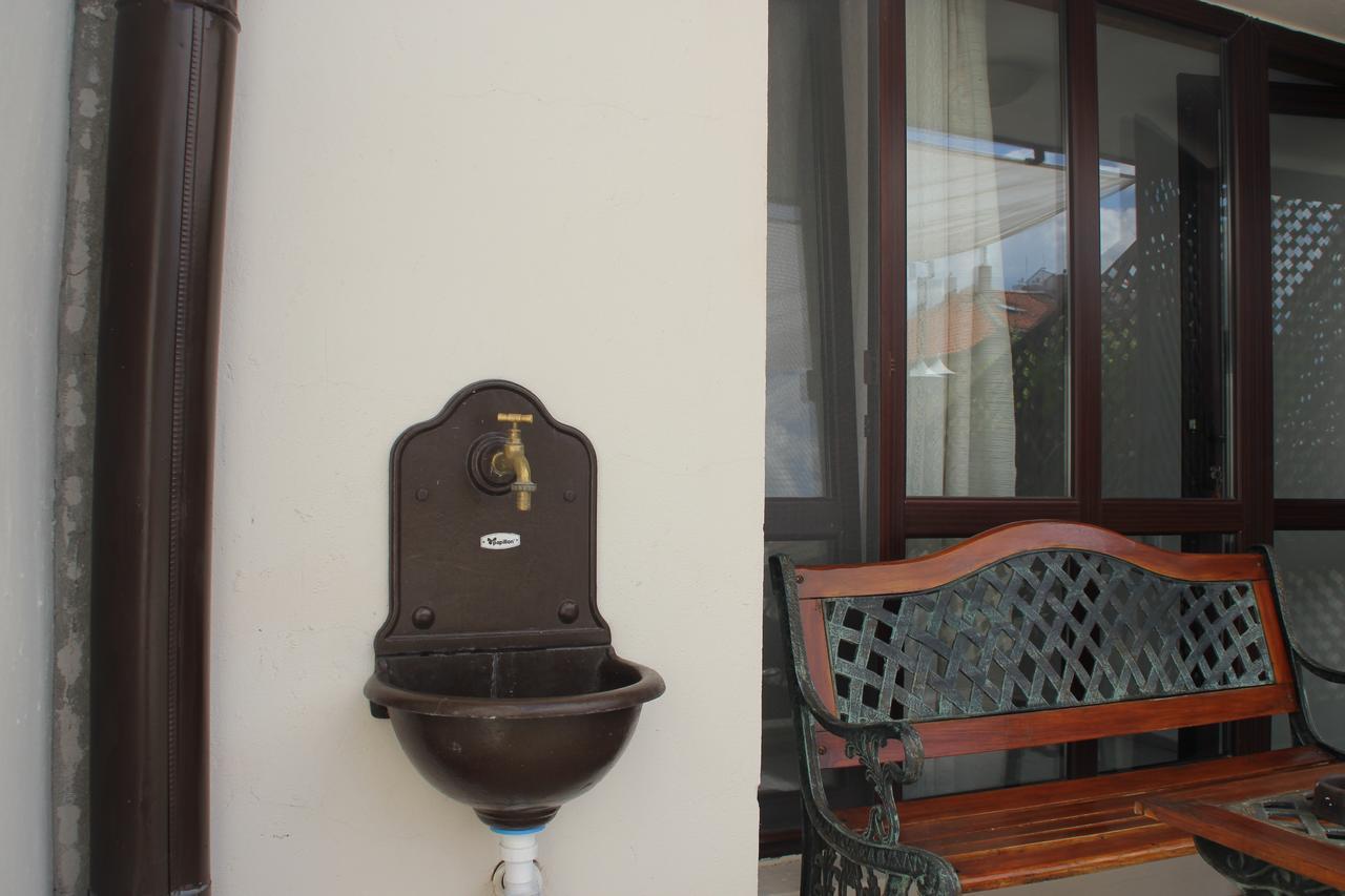 Yankov'S House Hotel โซโซโปล ภายนอก รูปภาพ