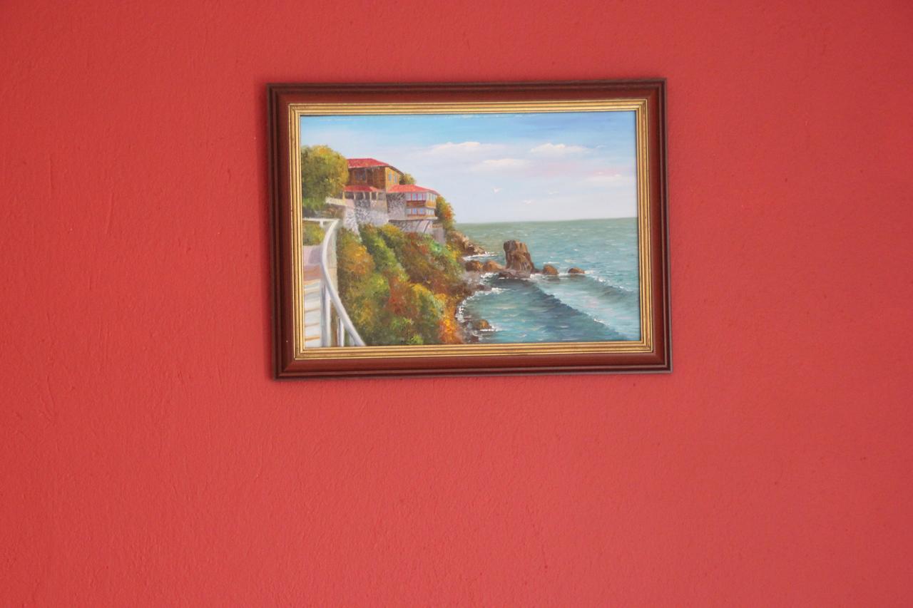 Yankov'S House Hotel โซโซโปล ภายนอก รูปภาพ