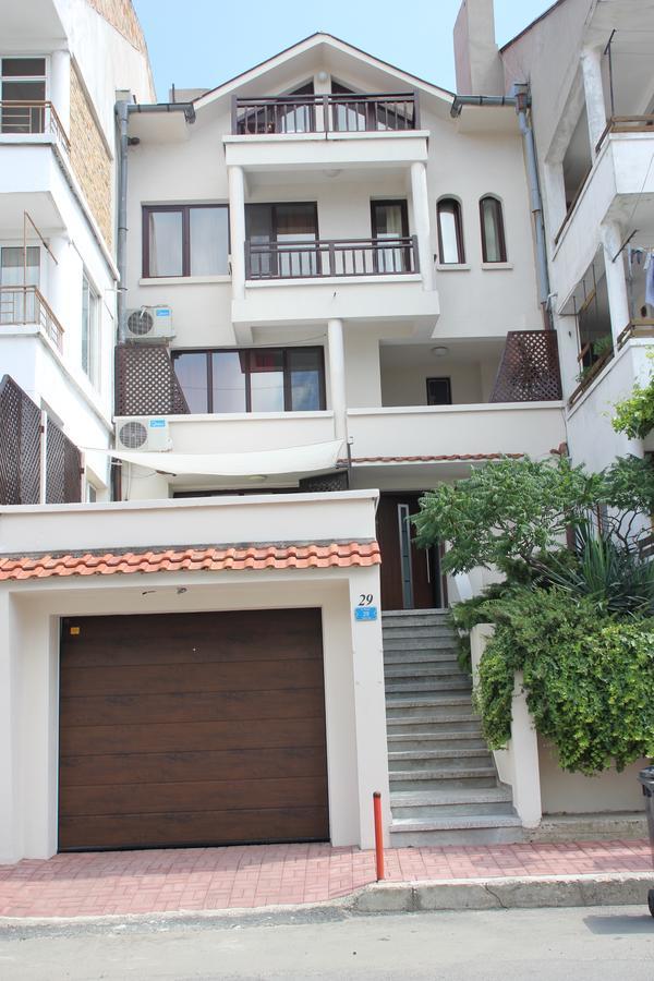 Yankov'S House Hotel โซโซโปล ภายนอก รูปภาพ