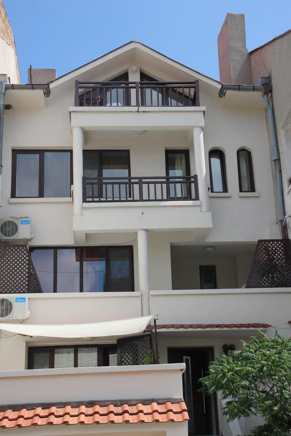 Yankov'S House Hotel โซโซโปล ภายนอก รูปภาพ